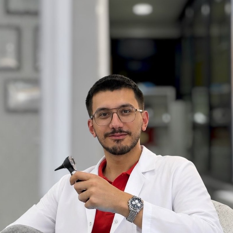 Odyolog Alperen Şahin